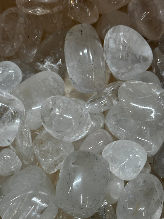 Crystal Kit - The Good Grades Kit with all crystals neatly packed in an elegant carry bag.