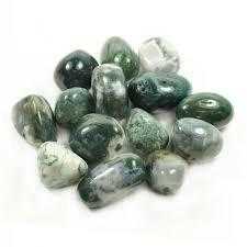 Clear Quartz from the Healing Crystal Kit to Strengthen your Immune System, amplifying energy and stimulating immune function.